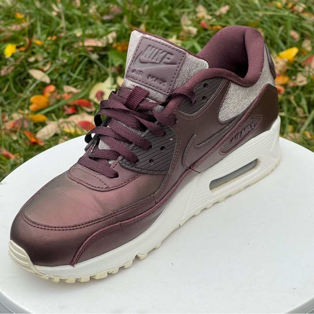 Nike Air Max 90 PRM Shoes Womens 8 Metallic Mahogany Running Sneakers 896497-903 - Picture 8 of 13
